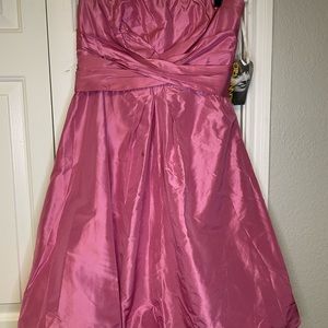 Donna Rocco pink cocktails prom dress